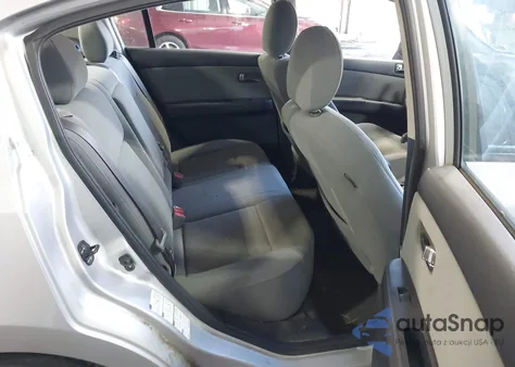 2010 Nissan Sentra 2.0S z USA, uszkodzony, nr VIN 3N1AB6AP3AL631068